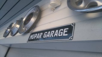 Mopar garage